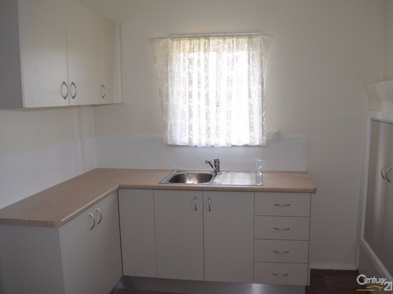 114-116 Clarinda Street, Parkes NSW 2870