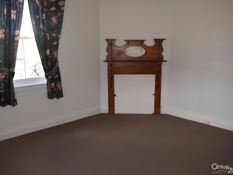 114-116 Clarinda Street, Parkes NSW 2870