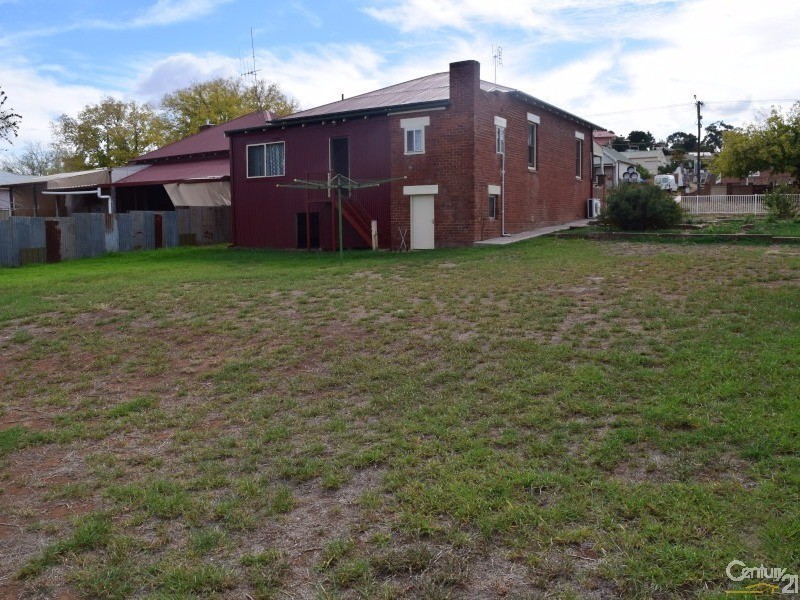 114-116 Clarinda Street, Parkes NSW 2870