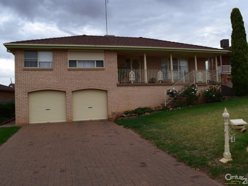 4 Glenburnie Close, Parkes NSW 2870