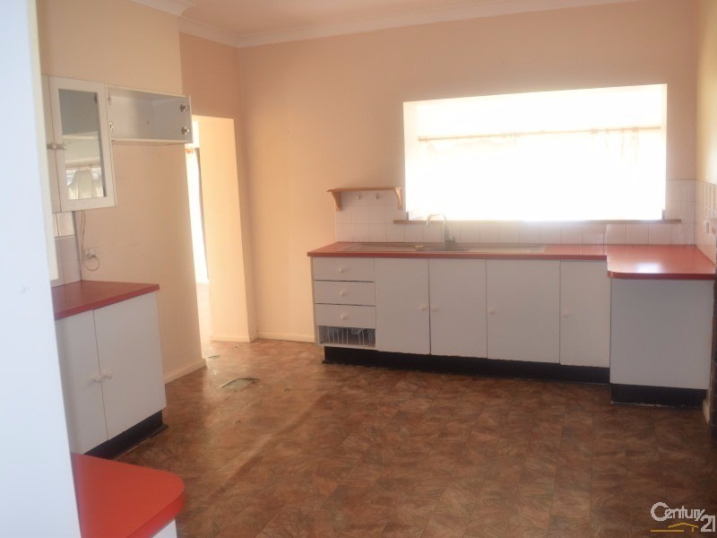 38-40 Coronation Avenue, Parkes NSW 2870