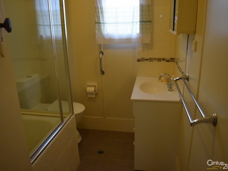 13 Grenfell Street, Parkes NSW 2870