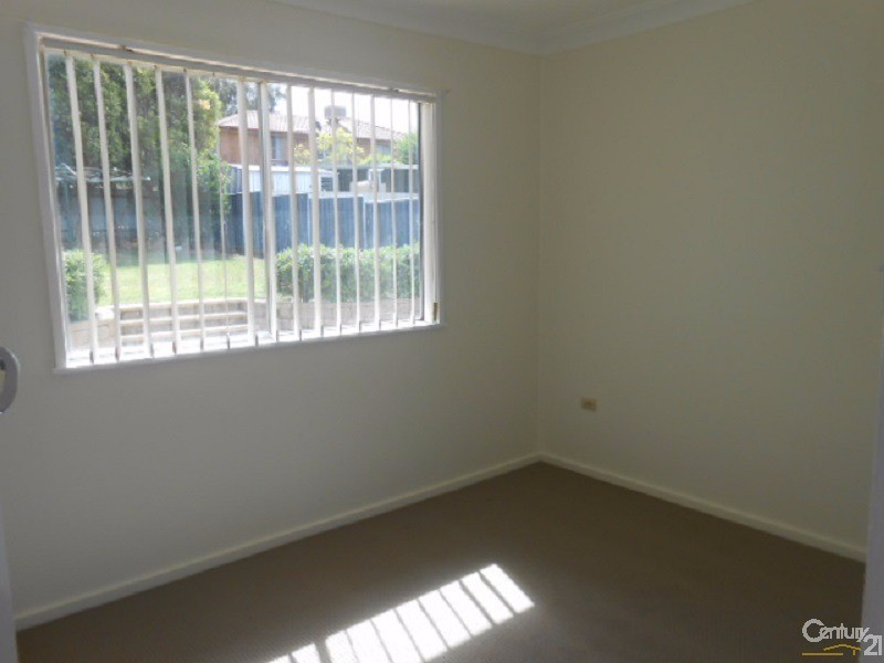 10 Moor Street, Parkes NSW 2870