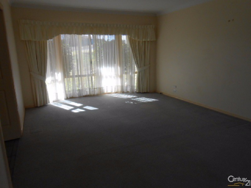 7  Glenburnie Close, Parkes NSW 2870