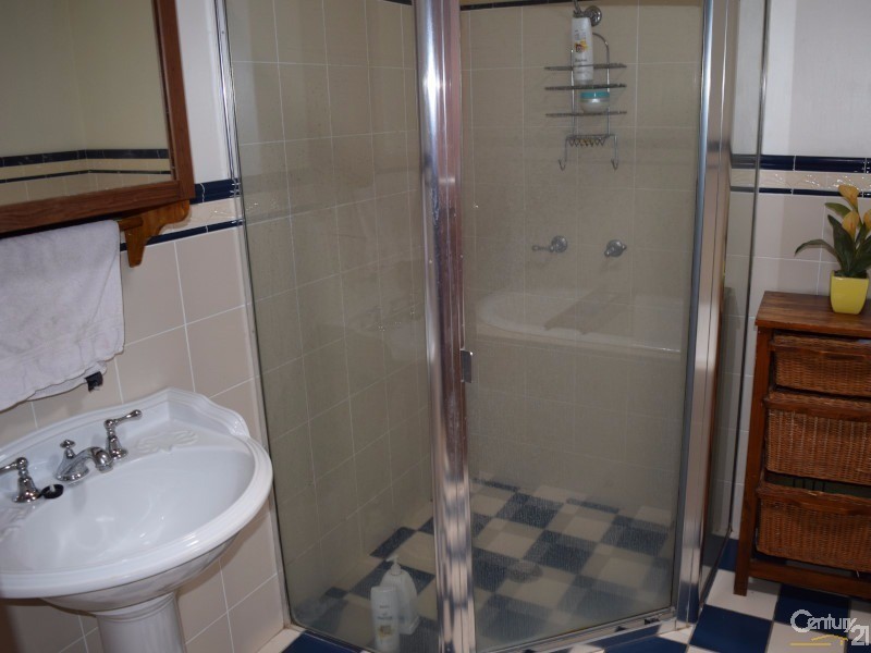 31  Elizabeth Street, Parkes NSW 2870
