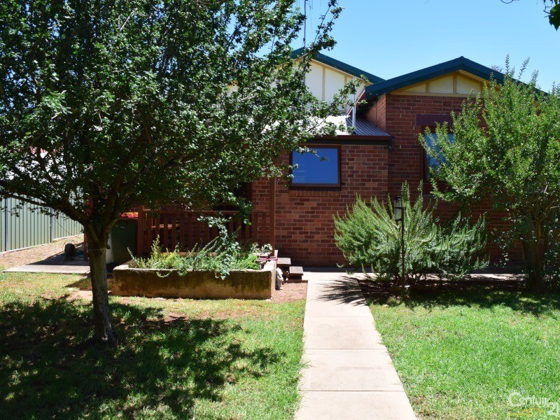 31  Elizabeth Street, Parkes NSW 2870