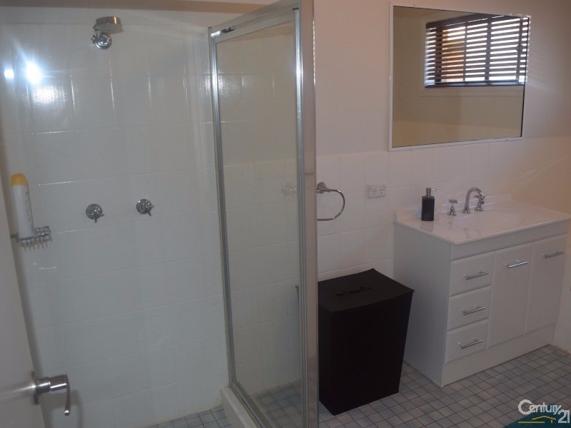 11a Barton Street, Parkes NSW 2870