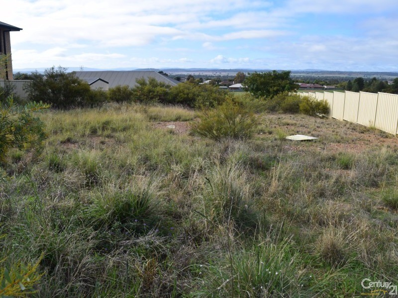 13 Vaucluse Place, Parkes NSW 2870