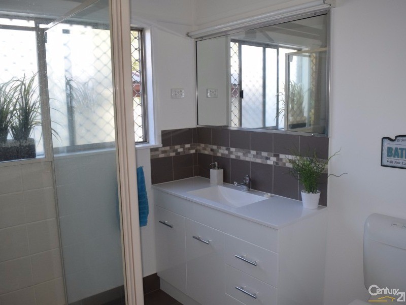 6 Butler Lane, Parkes NSW 2870