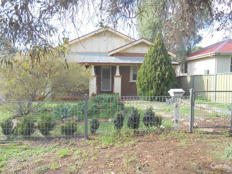 1 Keast Street, Parkes NSW 2870