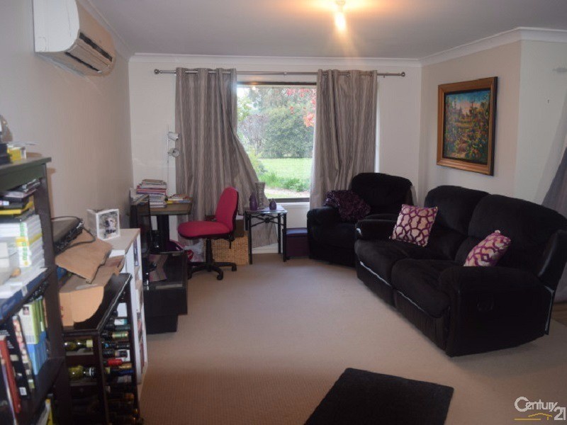 33 Kelly Road, Parkes NSW 2870