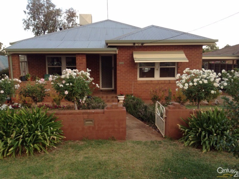 83 Victoria Street, Parkes NSW 2870