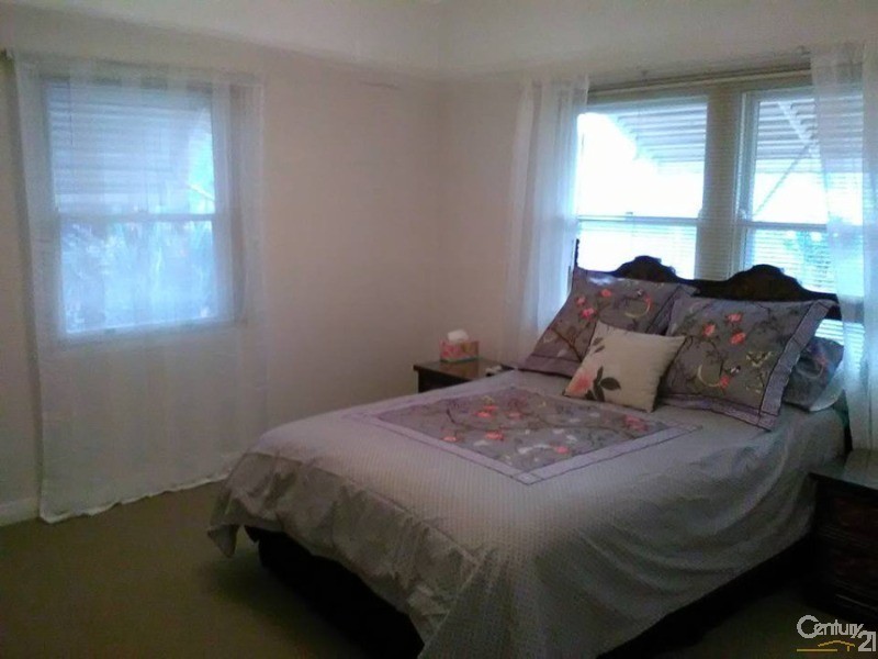 83 Victoria Street, Parkes NSW 2870