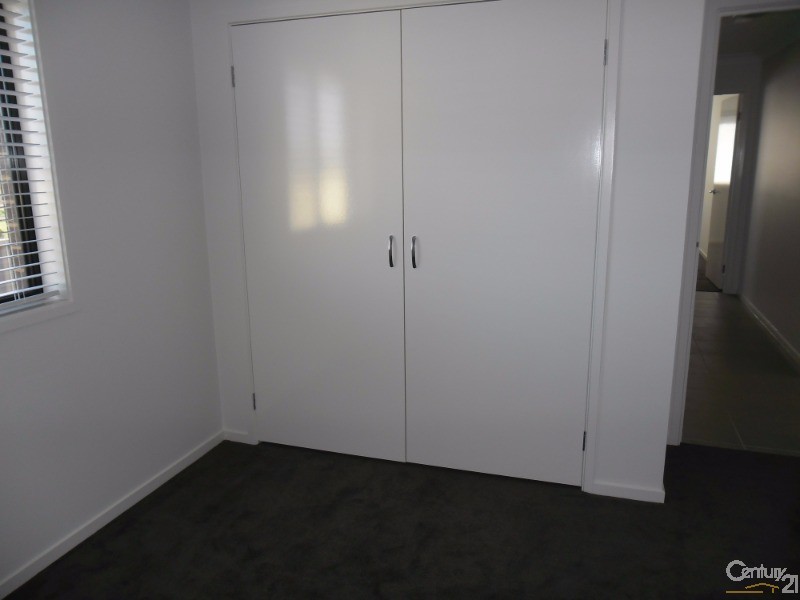 25 Rosewood Ave, Parkes NSW 2870