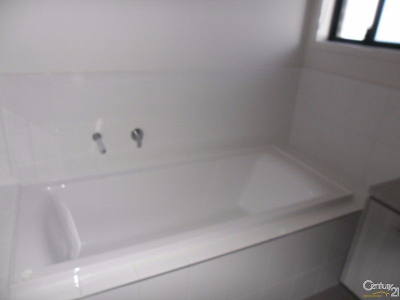 25 Rosewood Ave, Parkes NSW 2870