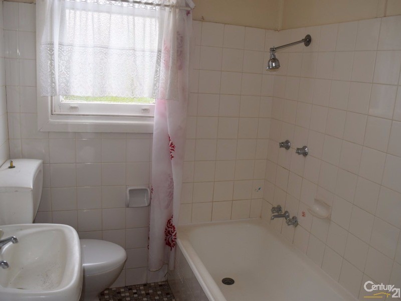1 Gallop Avenue, Parkes NSW 2870