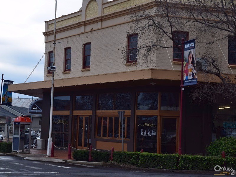 232 Clarinda Street, Parkes NSW 2870