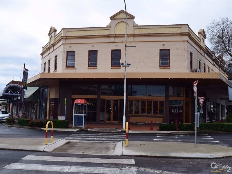 232 Clarinda Street, Parkes NSW 2870