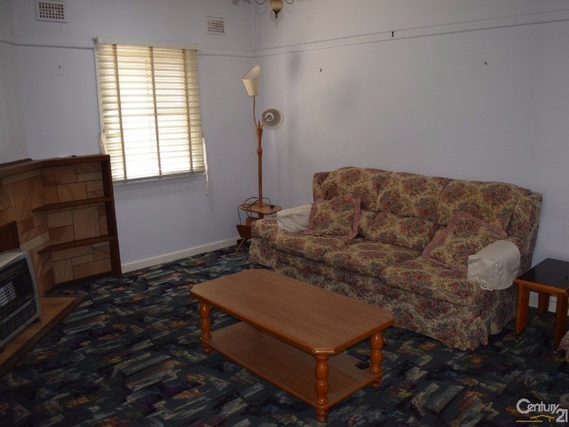 37 Wentworth Street, Parkes NSW 2870
