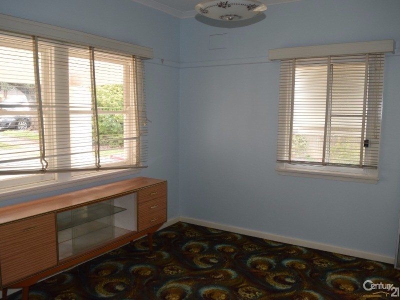37 Wentworth Street, Parkes NSW 2870