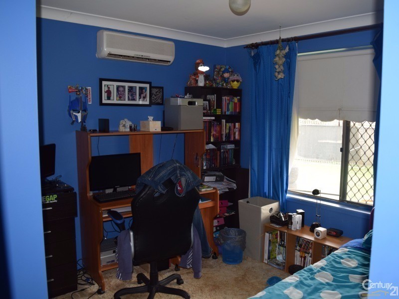 11 Bowditch Crescrent, Parkes NSW 2870