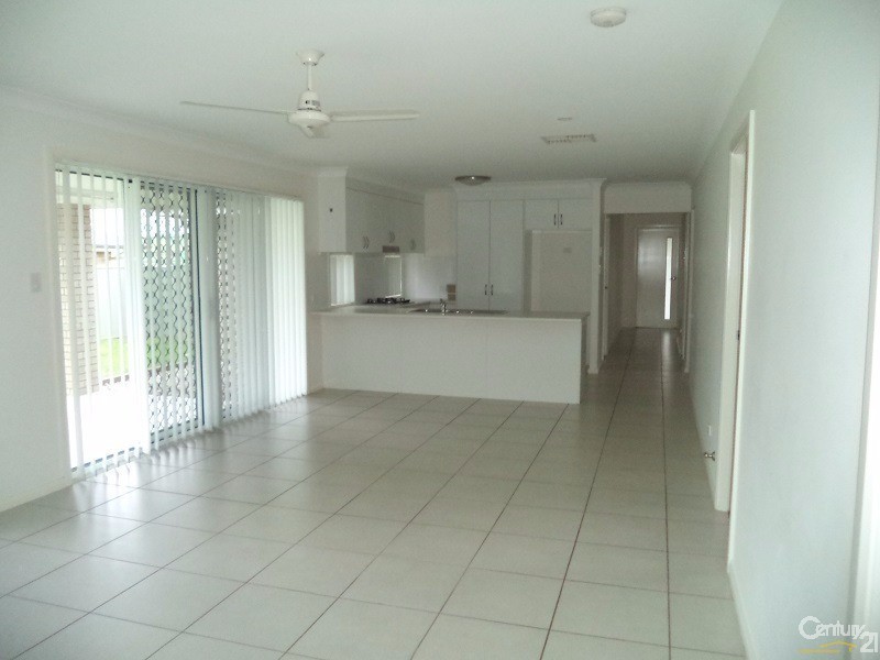 12 Warragrah Place, Parkes NSW 2870