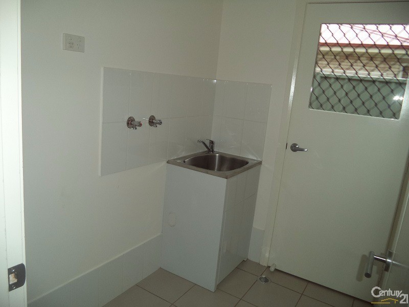 12 Warragrah Place, Parkes NSW 2870