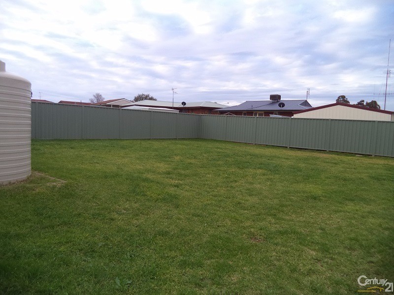 12 Warragrah Place, Parkes NSW 2870