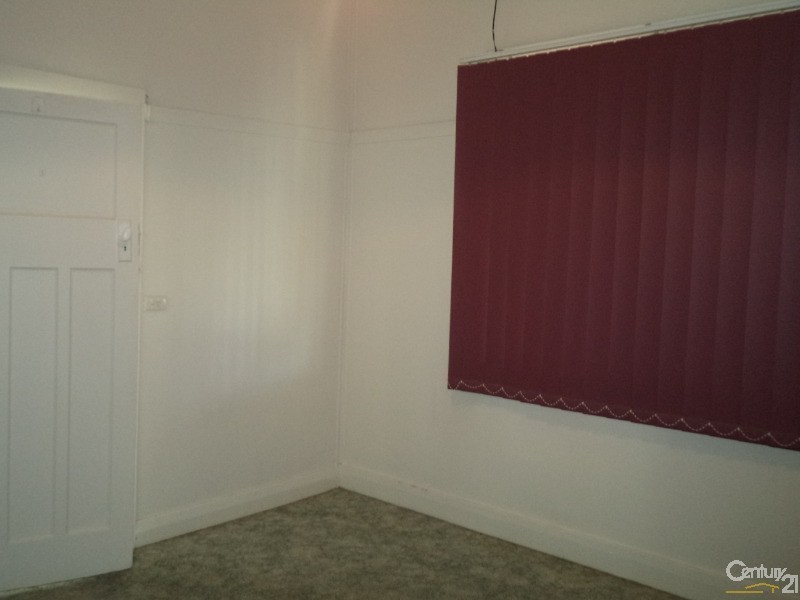 9  Melbourne Street, Parkes NSW 2870