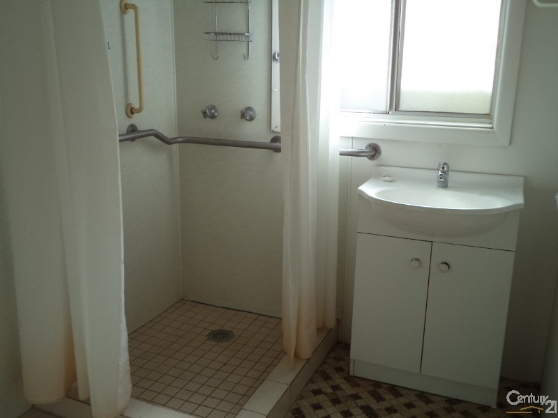 9  Melbourne Street, Parkes NSW 2870