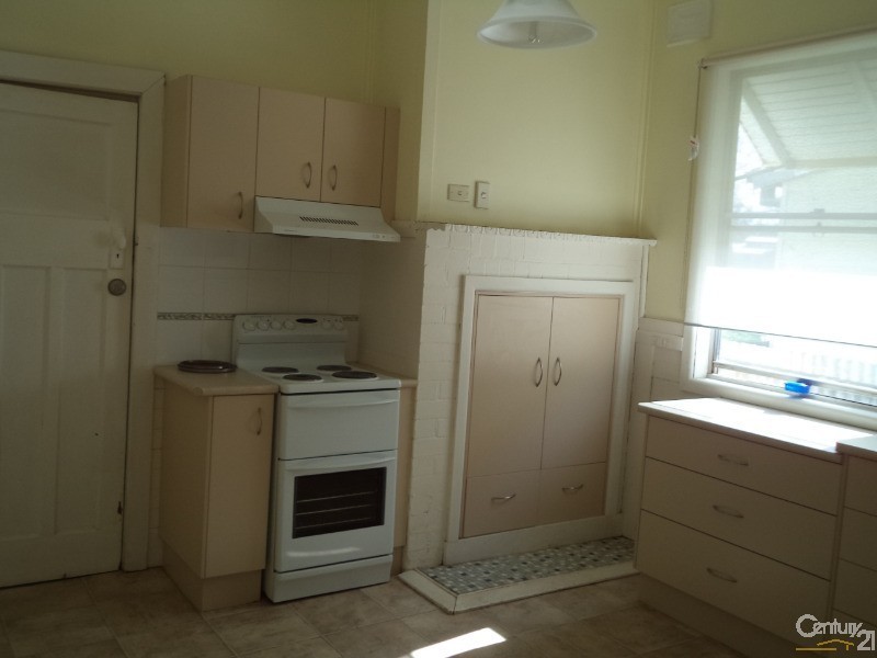 9  Melbourne Street, Parkes NSW 2870