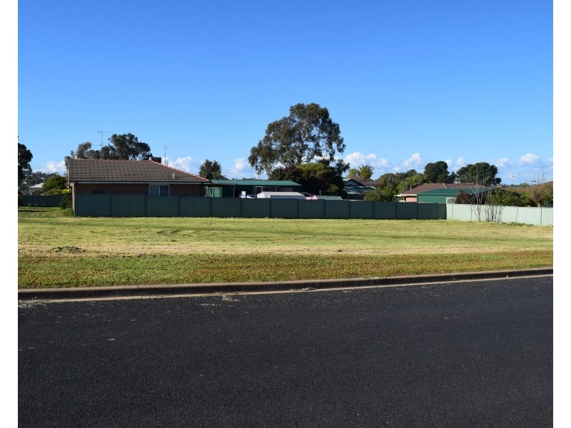 23 Koala Street, Parkes NSW 2870