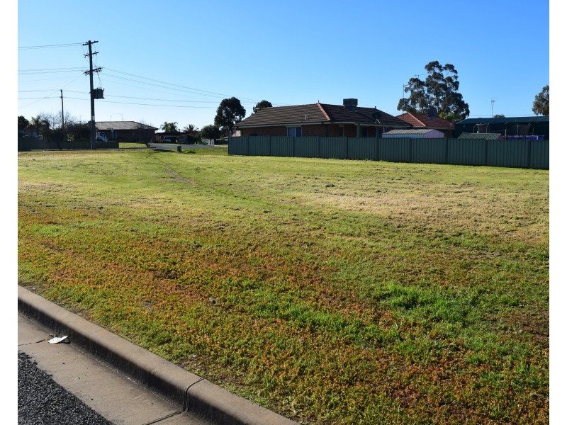 23 Koala Street, Parkes NSW 2870