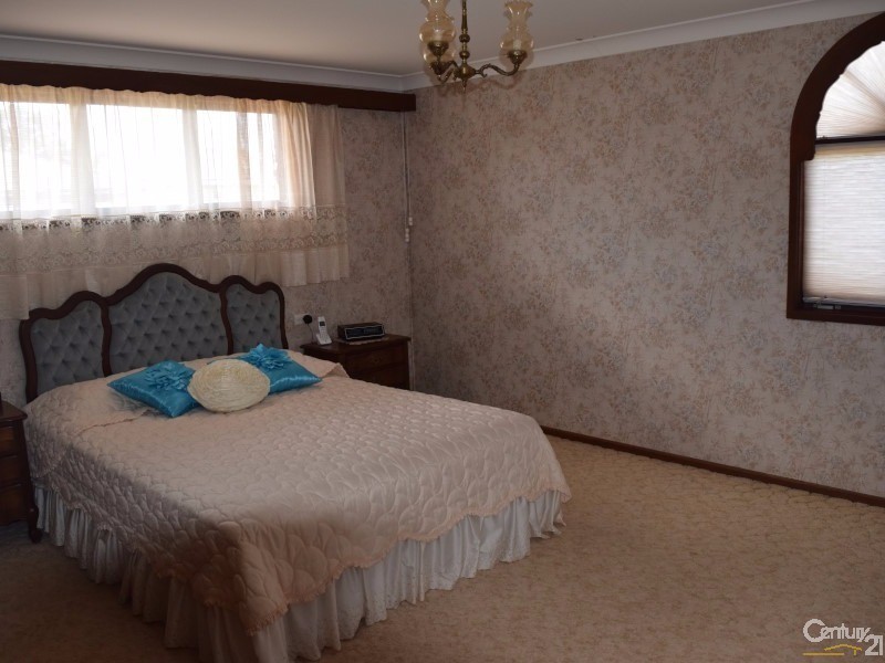 11-12 Elouera Place, Parkes NSW 2870
