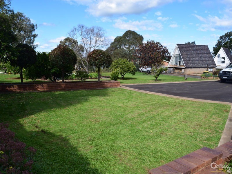 11-12 Elouera Place, Parkes NSW 2870