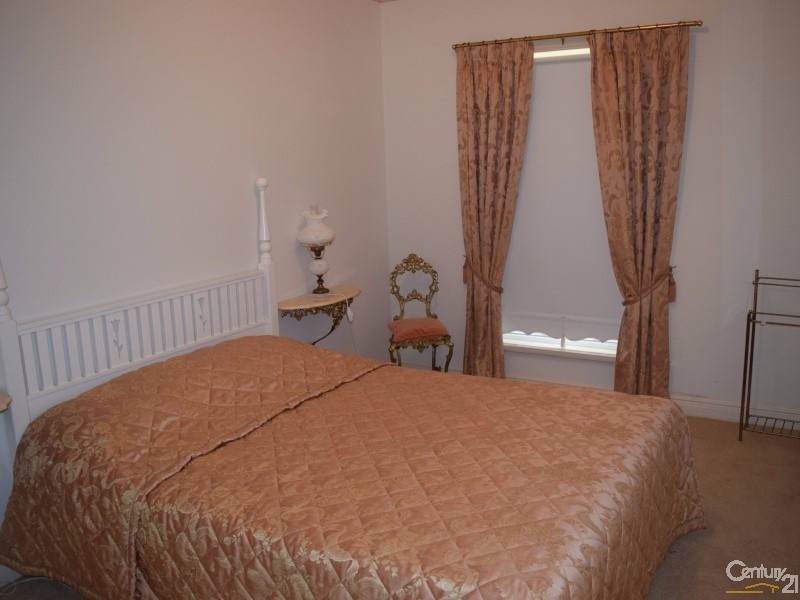 44 Jones Street, Parkes NSW 2870