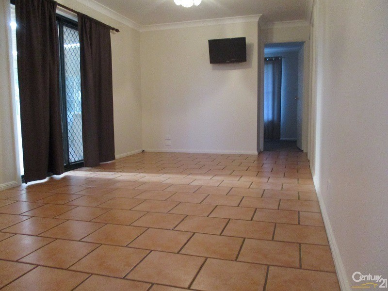 10 Ebelina Crescent, Parkes NSW 2870