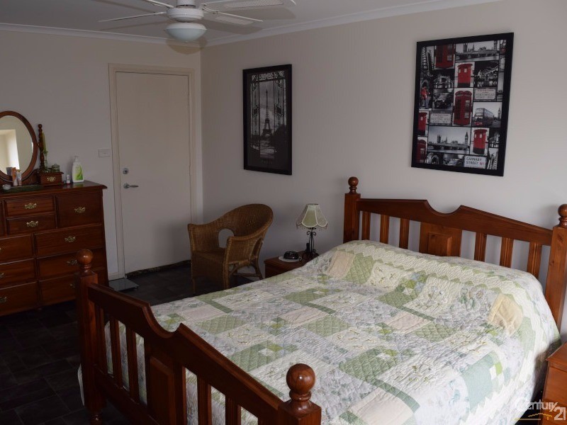 18  Vaucluse Place, Parkes NSW 2870