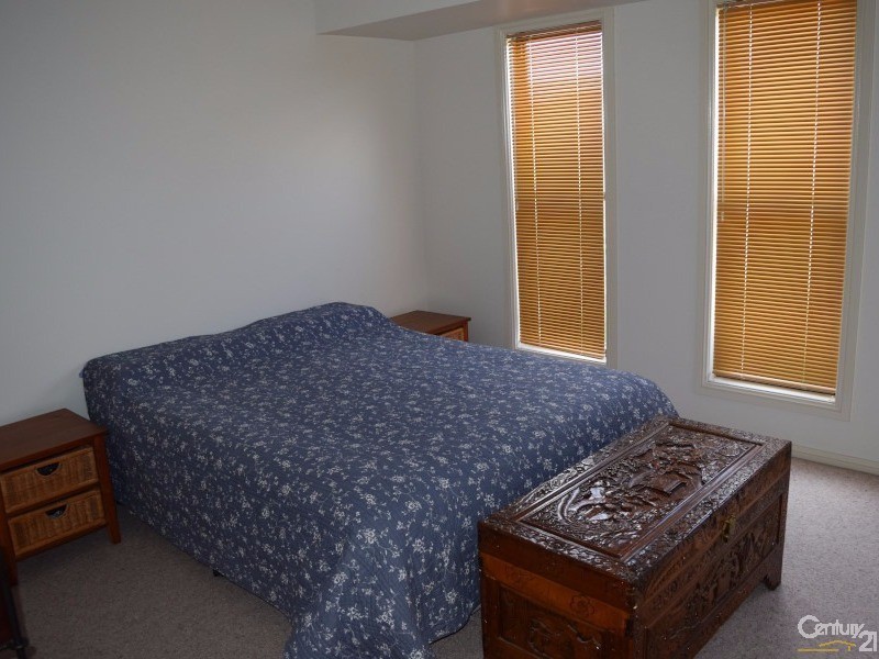 18  Vaucluse Place, Parkes NSW 2870