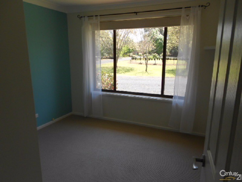 33 Kelly Road, Parkes NSW 2870