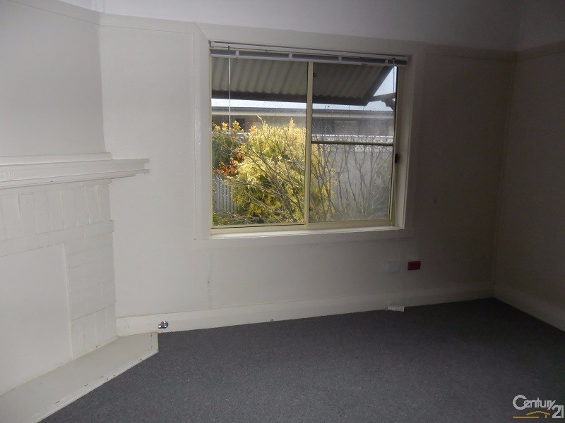 116 Currajong St, Parkes NSW 2870