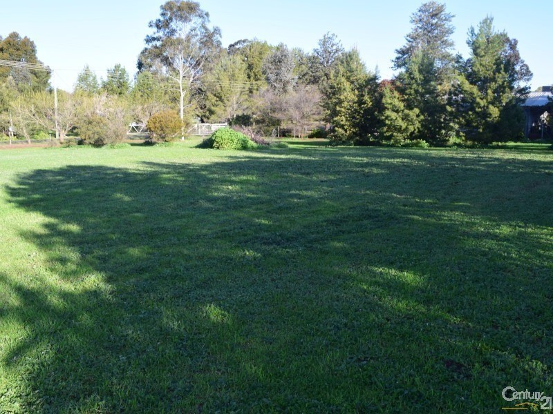 260  Nash Street, Parkes NSW 2870