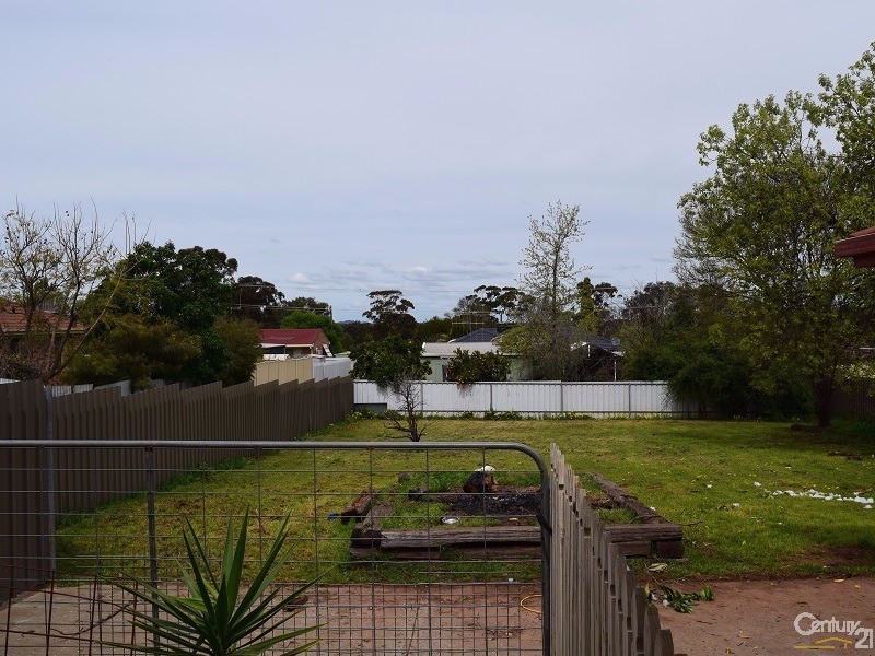 2 Lotus Place, Parkes NSW 2870