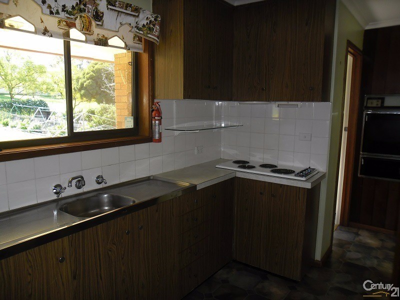 30  Reid St, Parkes NSW 2870