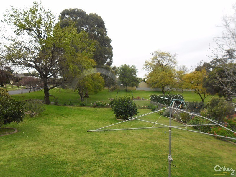 30  Reid St, Parkes NSW 2870