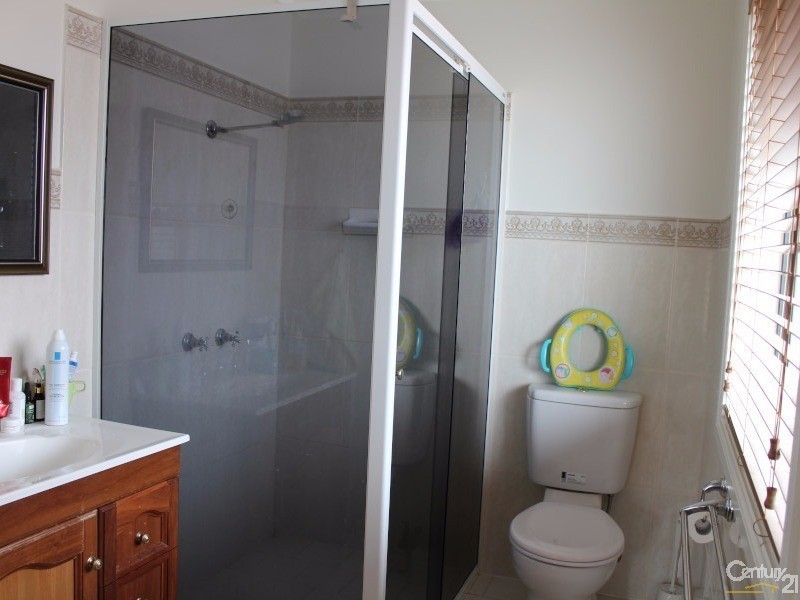 19  Alder Avenue, Parkes NSW 2870