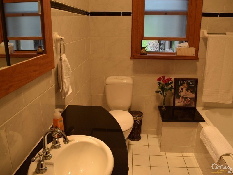 28 Gap Street, Parkes NSW 2870