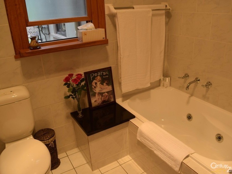 28 Gap Street, Parkes NSW 2870