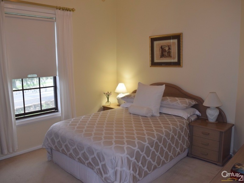 28 Gap Street, Parkes NSW 2870