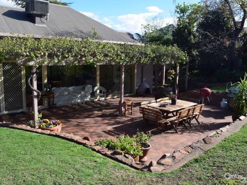 28 Gap Street, Parkes NSW 2870